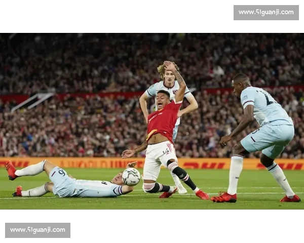 瓜帅怒批红牌判罚,米克尔力挺裁判:刘易斯抬脚动作引争议